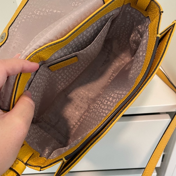 Mustard-colored Kate Spade Crossbody - Picture 4 of 5
